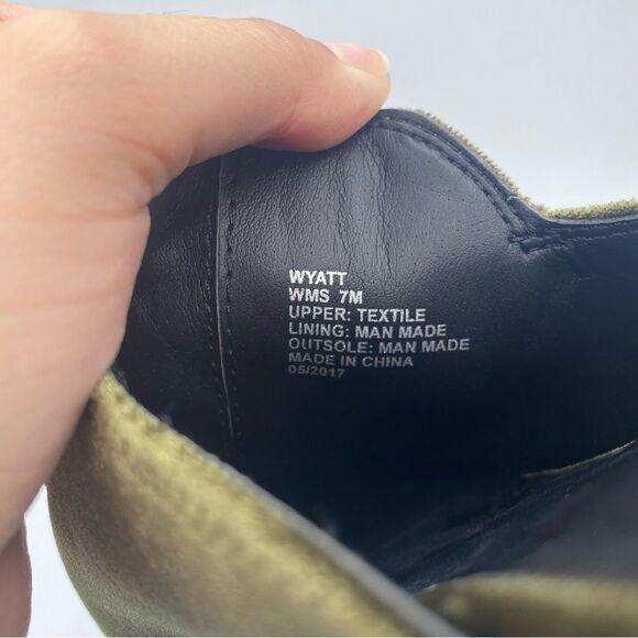 ~Kenneth Cole Reaction Wyatt Mules NWOB - Picture 7 of 8